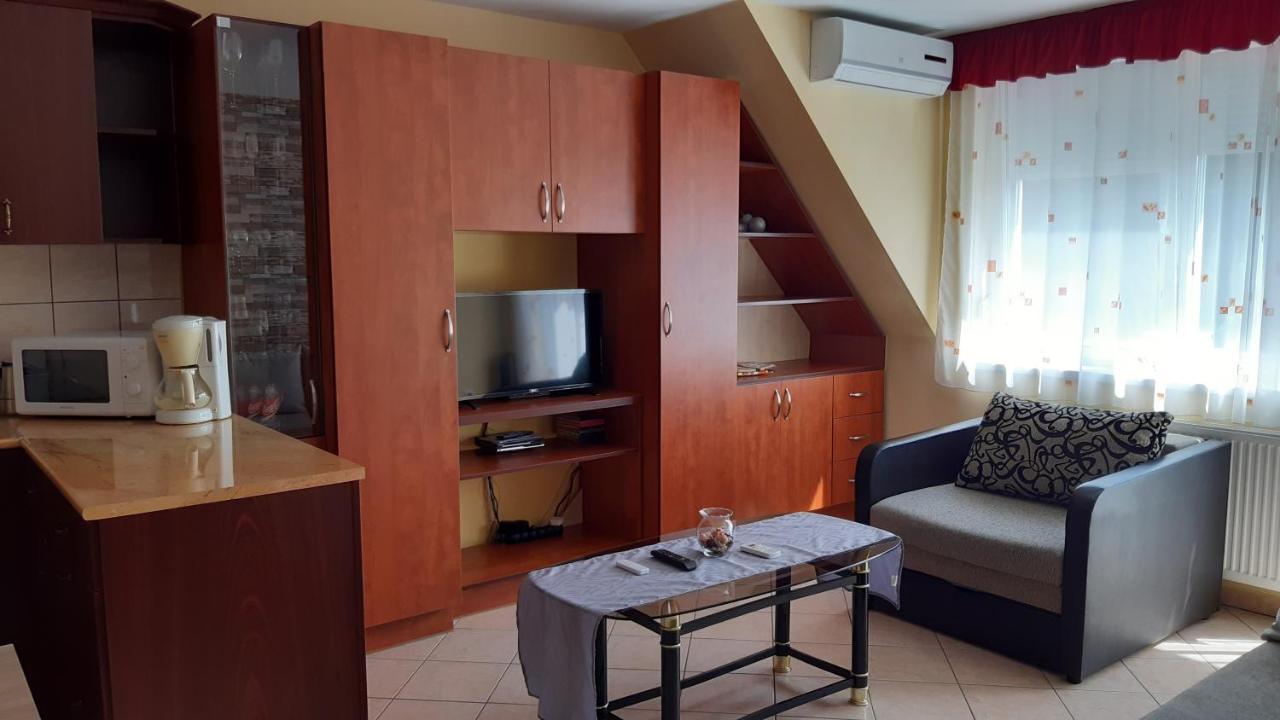 سزارفاس Elizabet Apartman A Belvarosban المظهر الخارجي الصورة