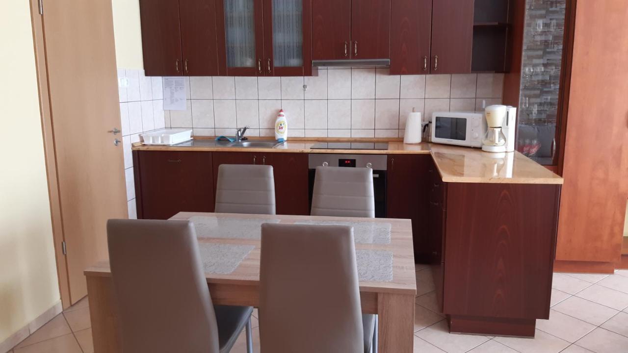 سزارفاس Elizabet Apartman A Belvarosban المظهر الخارجي الصورة