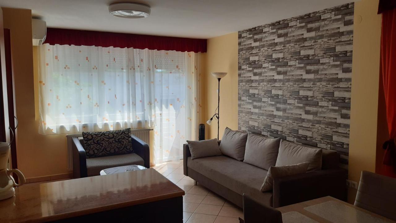 سزارفاس Elizabet Apartman A Belvarosban المظهر الخارجي الصورة