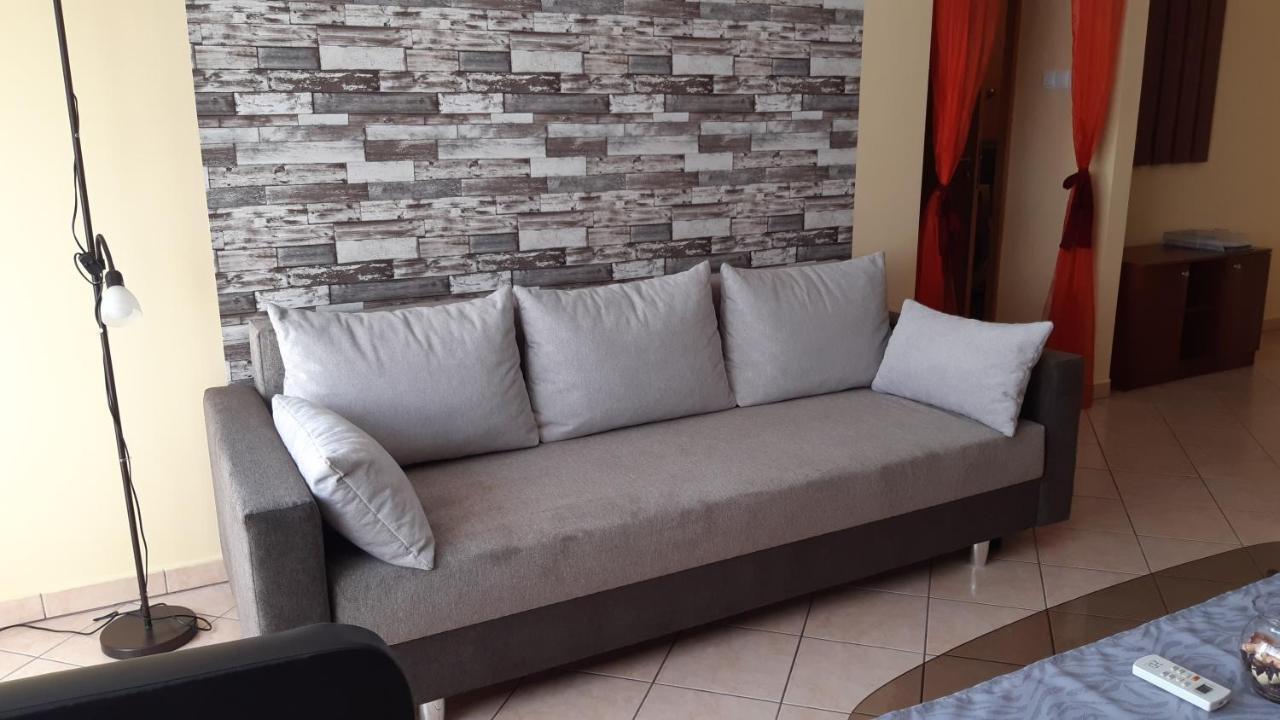 سزارفاس Elizabet Apartman A Belvarosban المظهر الخارجي الصورة